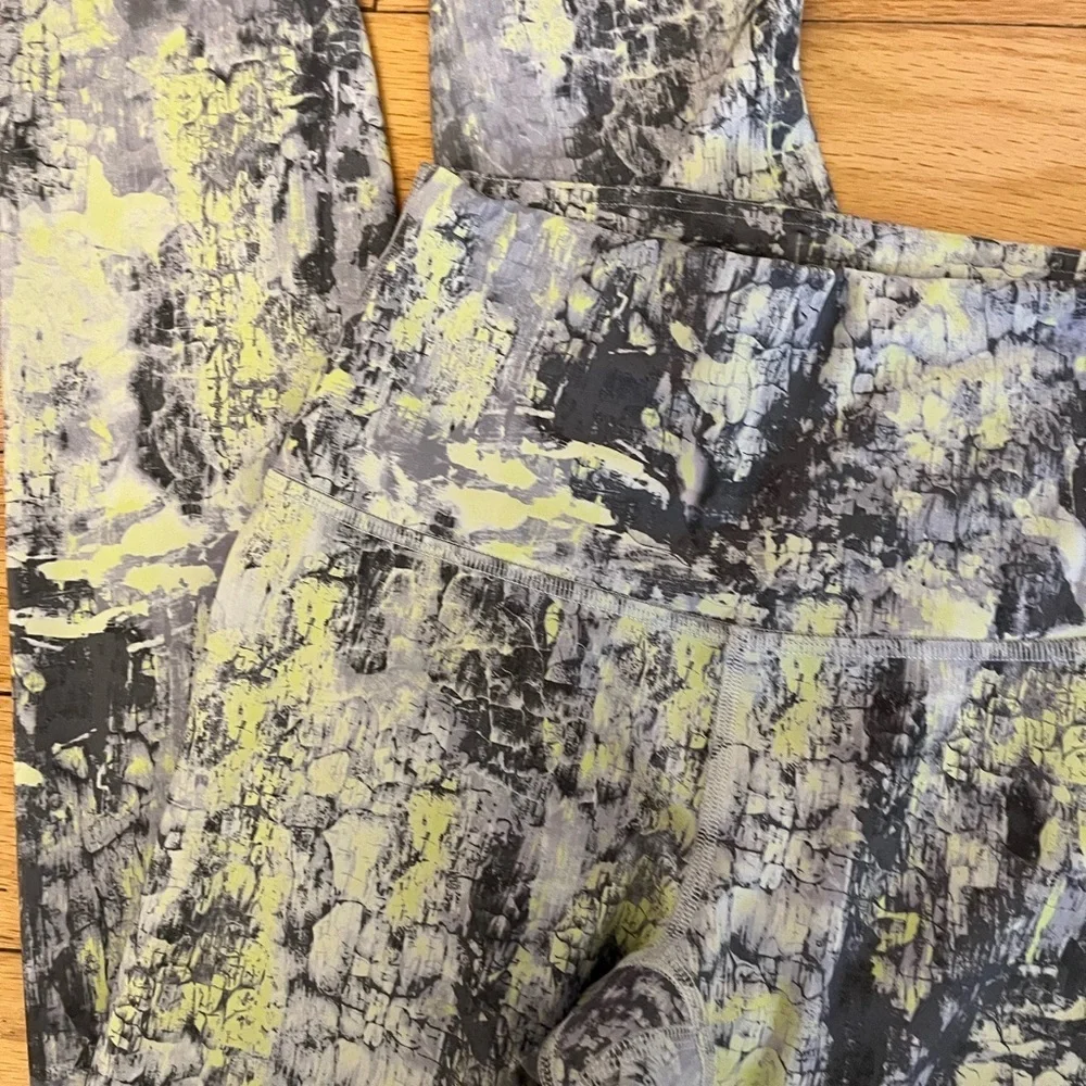 Lululemon Wunder Train High Rise 25 Inch Leggings Size 4